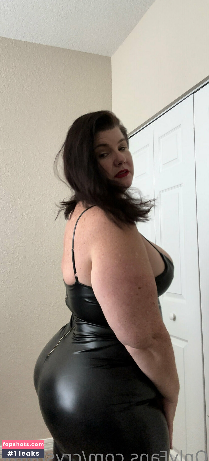 crystalmcbootay gallery photo #4