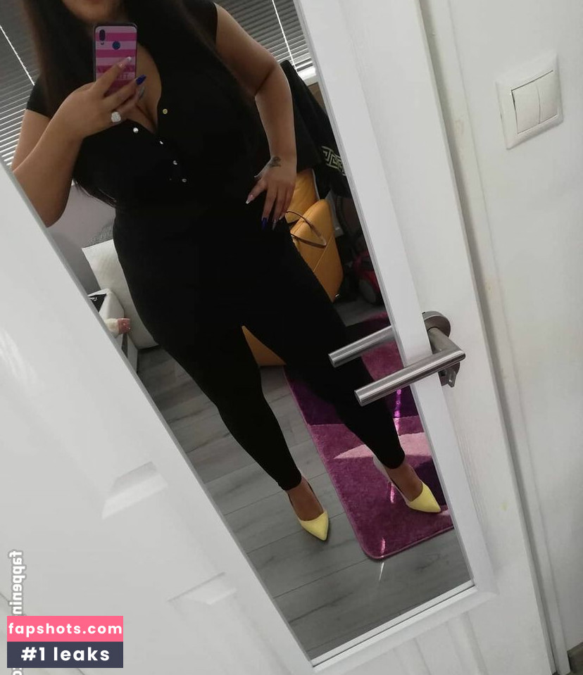 Csimbora Barbara Nude Leaks OnlyFans Photos #3 - LeakJerk