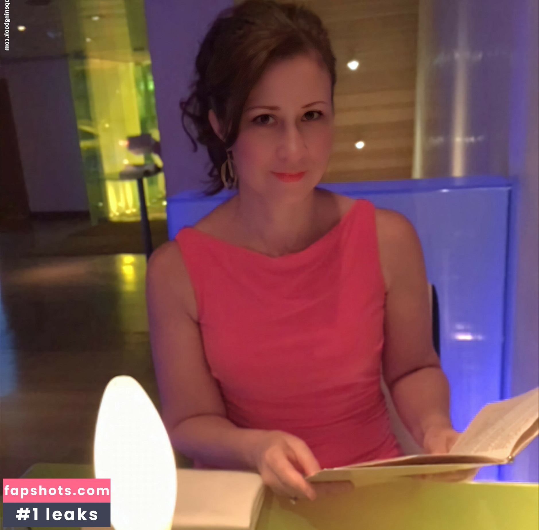 CTwife gallery photo #4