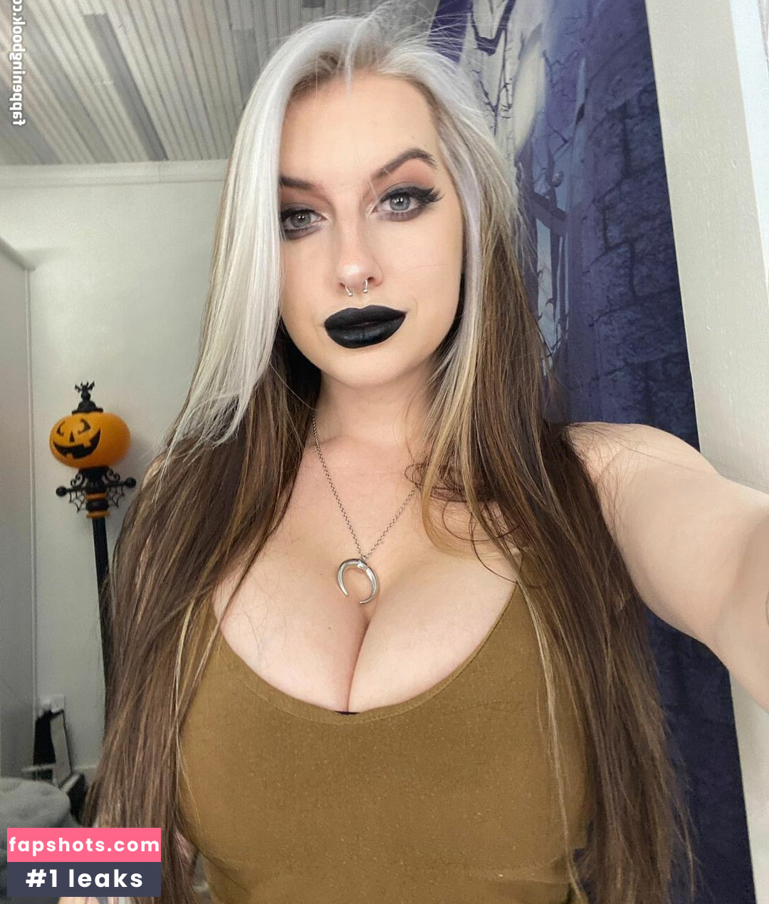 Cubbi Thompson gallery photo #94