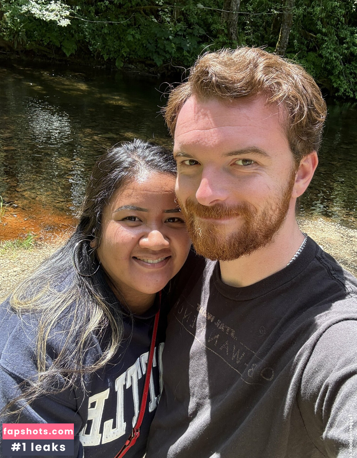 CuckoldressIzzy nude babe gallery