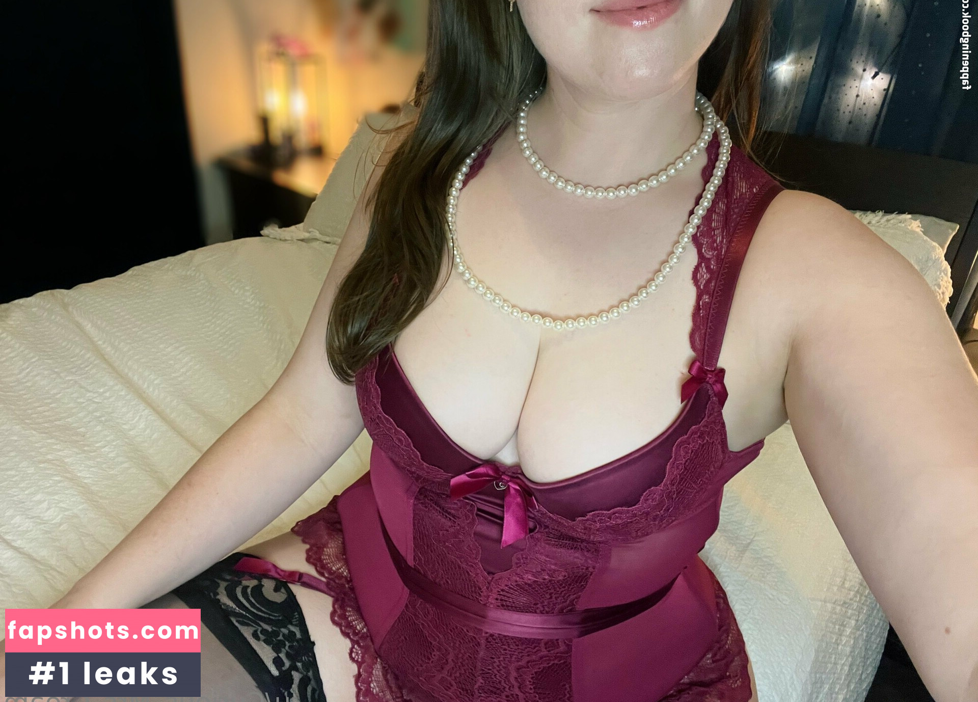 Curious_Mrs_Cream gallery photo #30