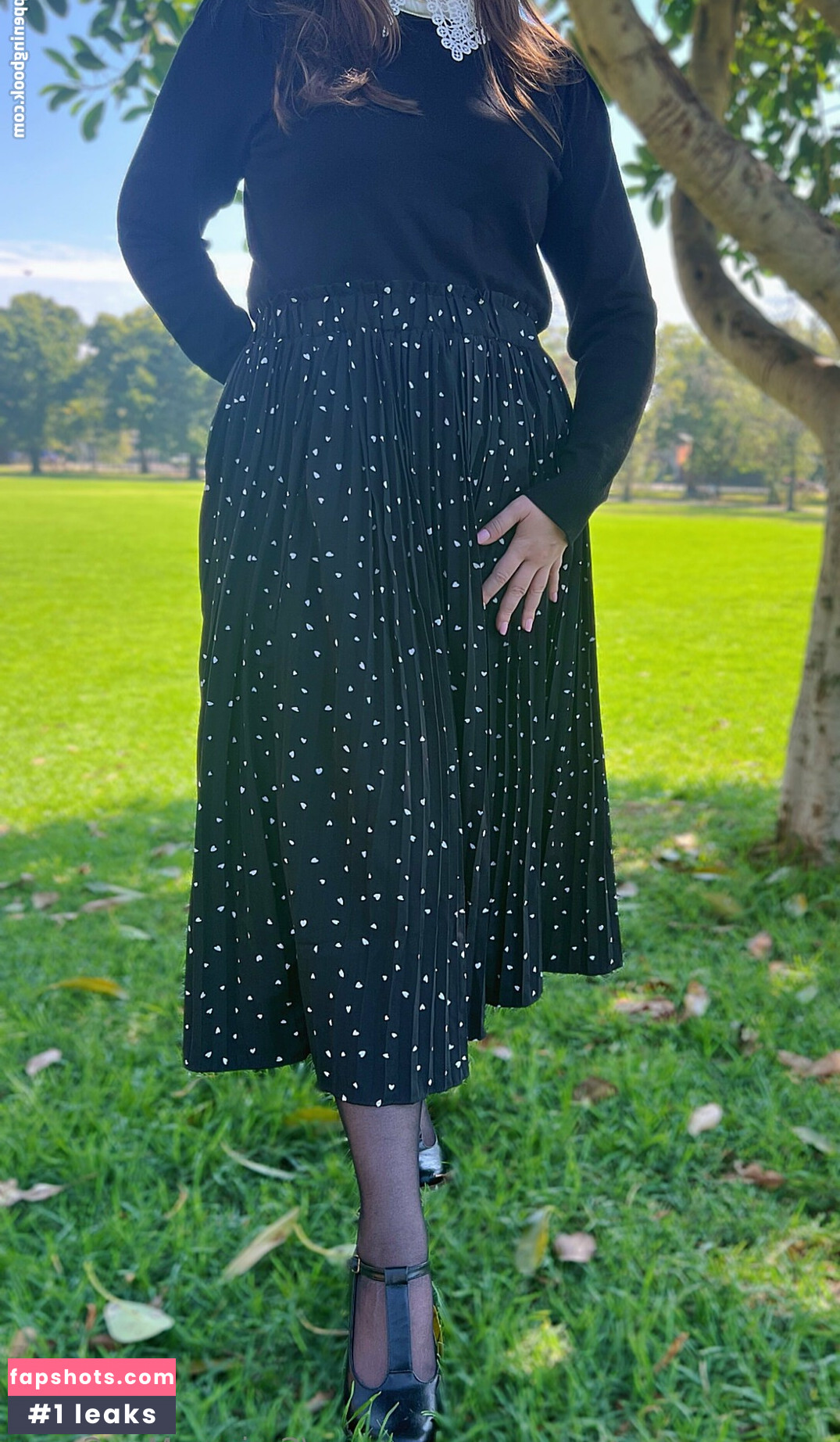 Curious_Mrs_Cream nude babe gallery