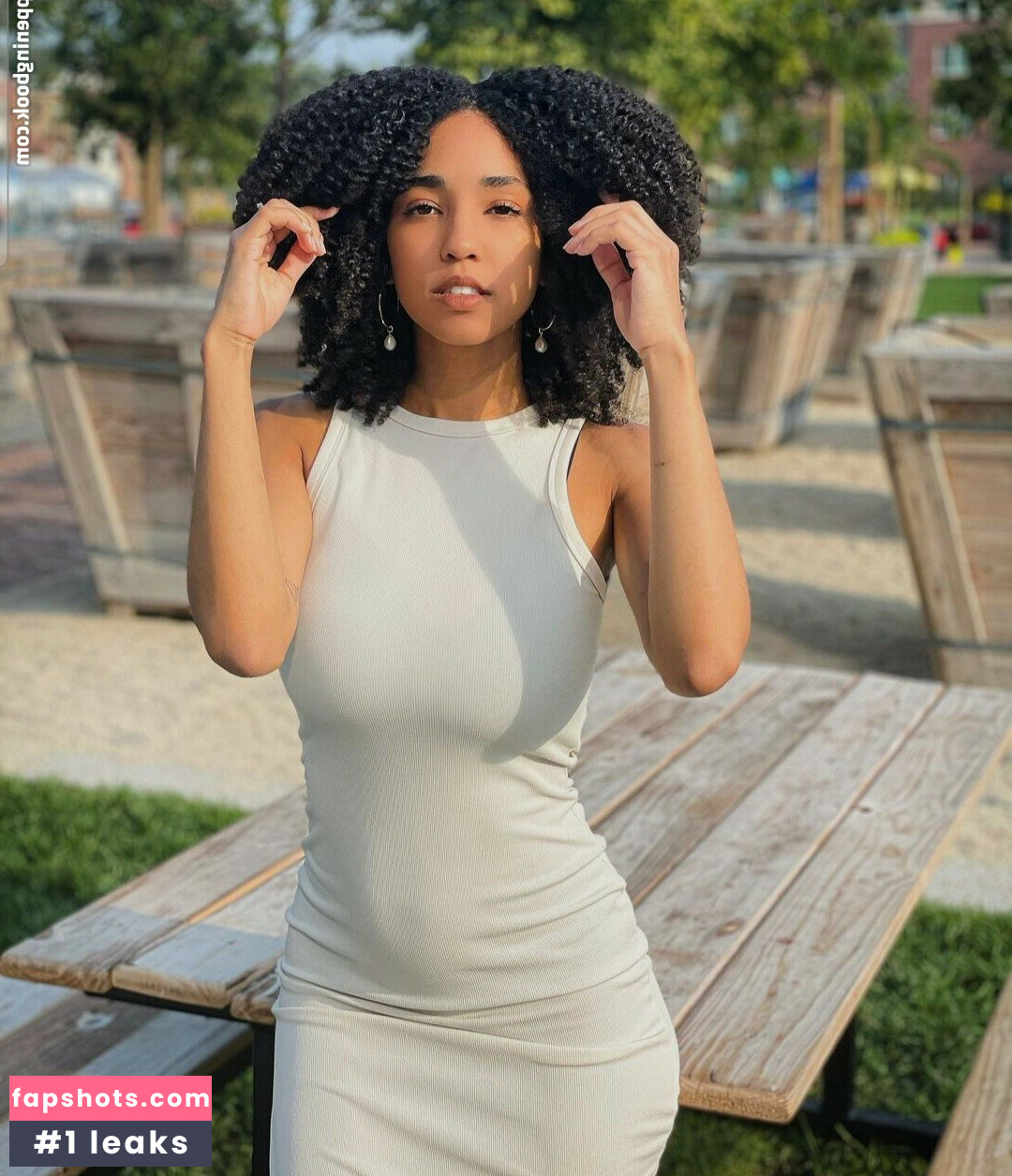 Curlswithv gallery photo #4