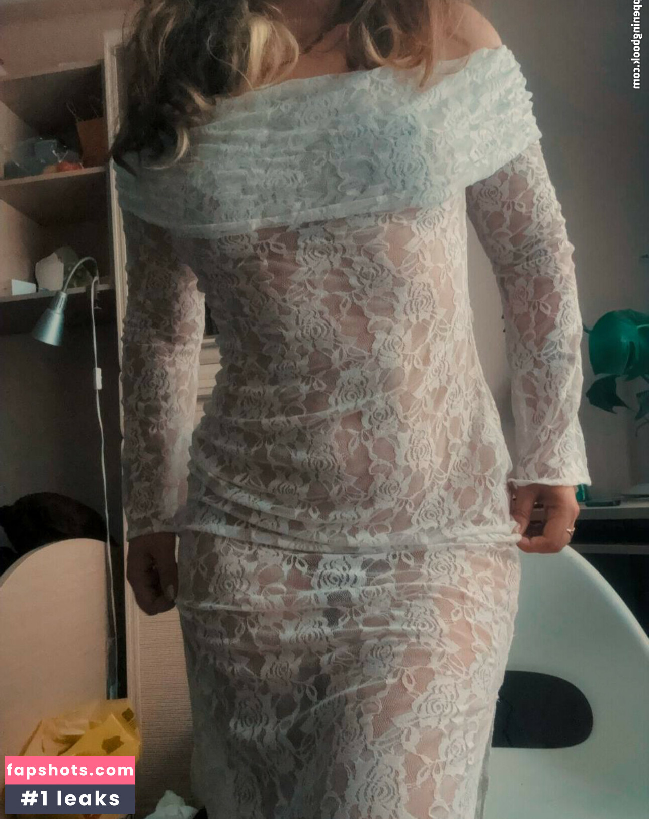 Curly_decency gallery photo #36