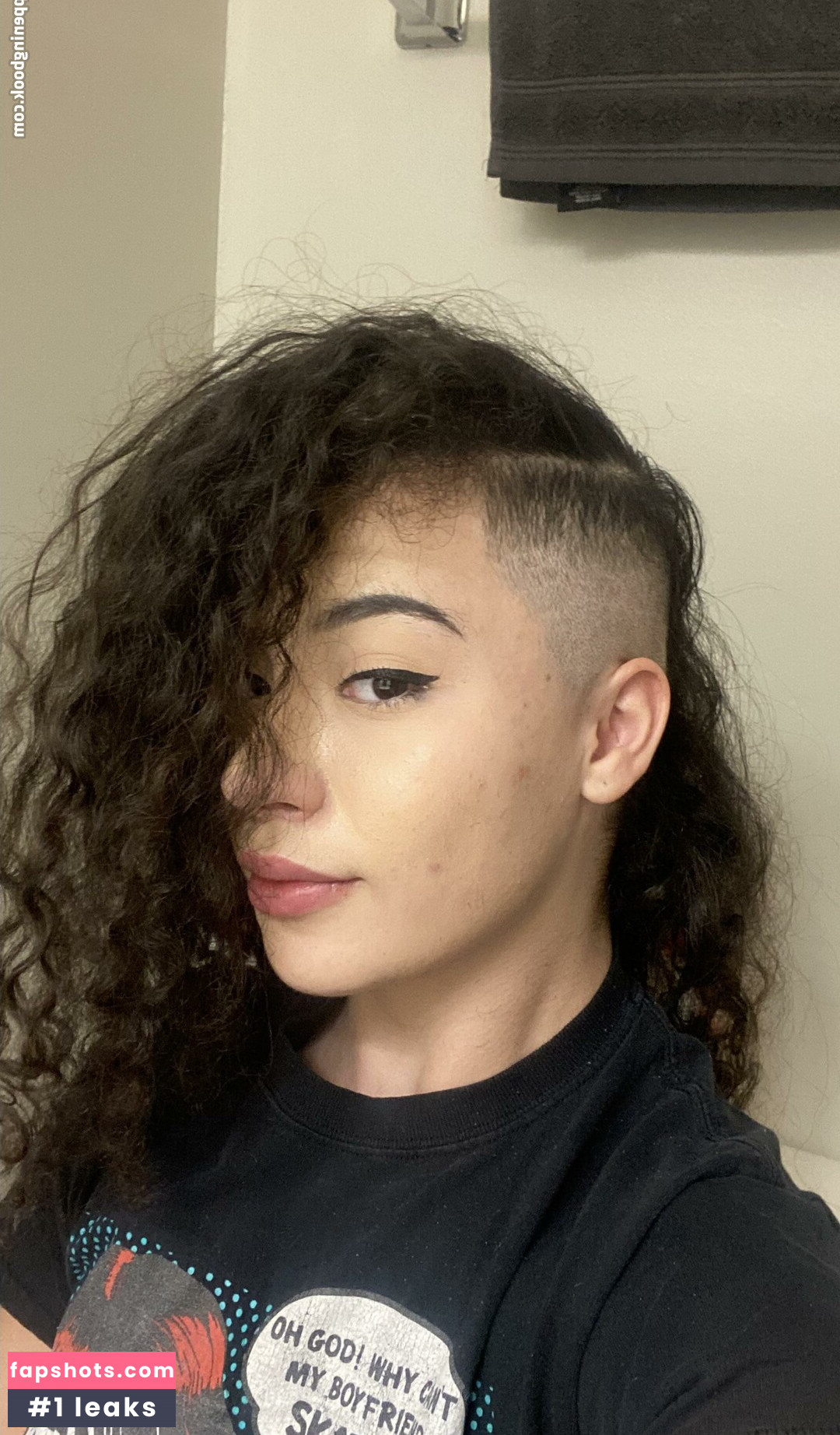 Curly Exotic gallery photo #20