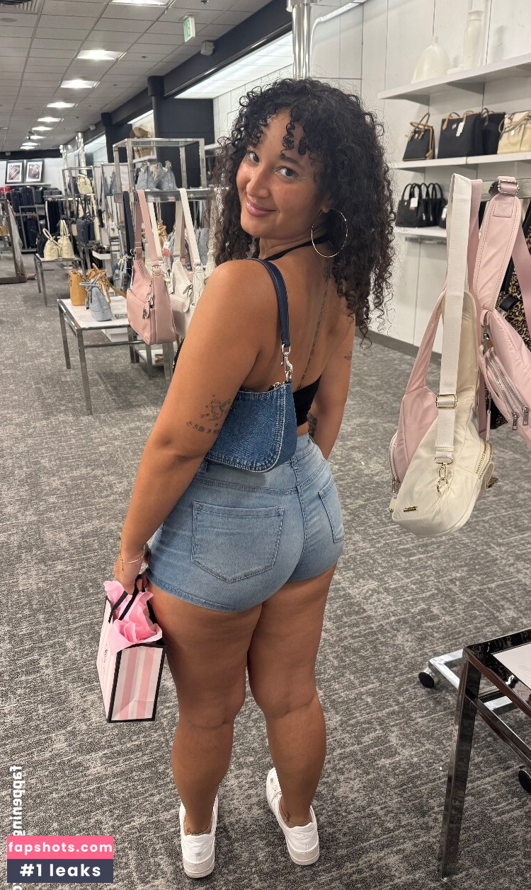 Curlybeanraver gallery photo #2