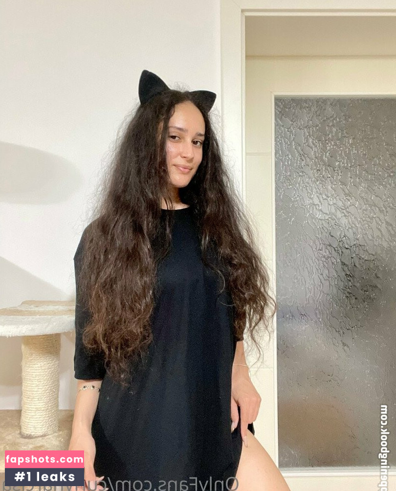 Curlynarcisa gallery photo #32