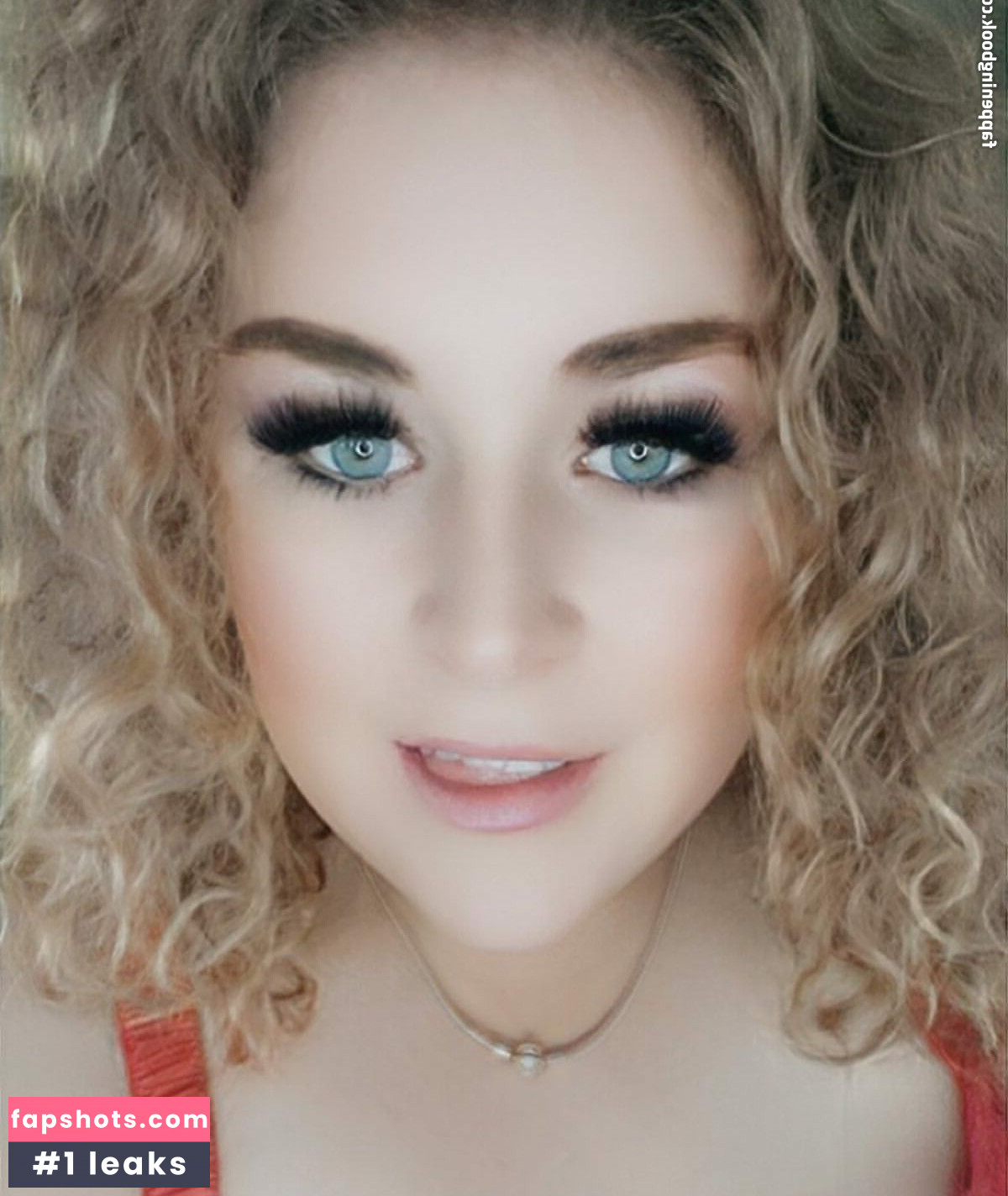 Curvy Abbii Nahé úniky fotek pouze od fanoušků #21 - Fapshots