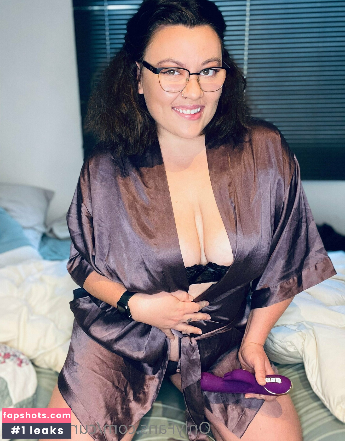 curvy.chloee gallery photo #6