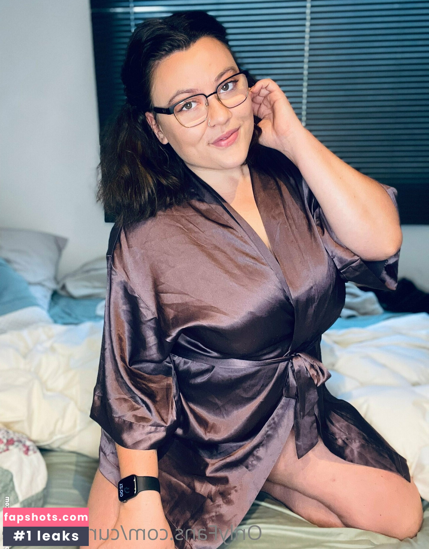 curvy.chloee nude babe gallery