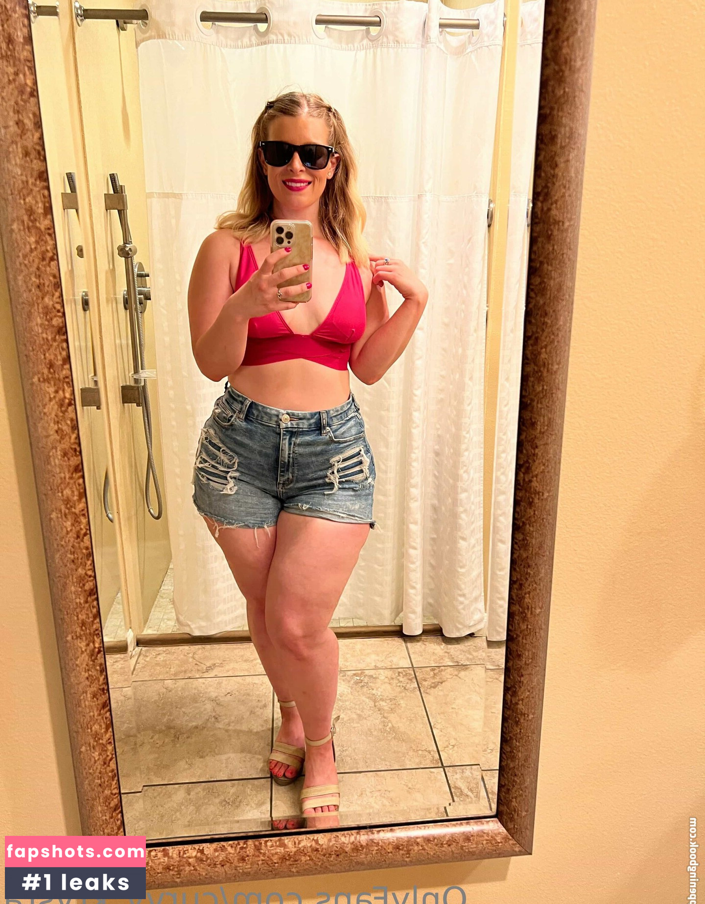 Curvy Krysta gallery photo #41