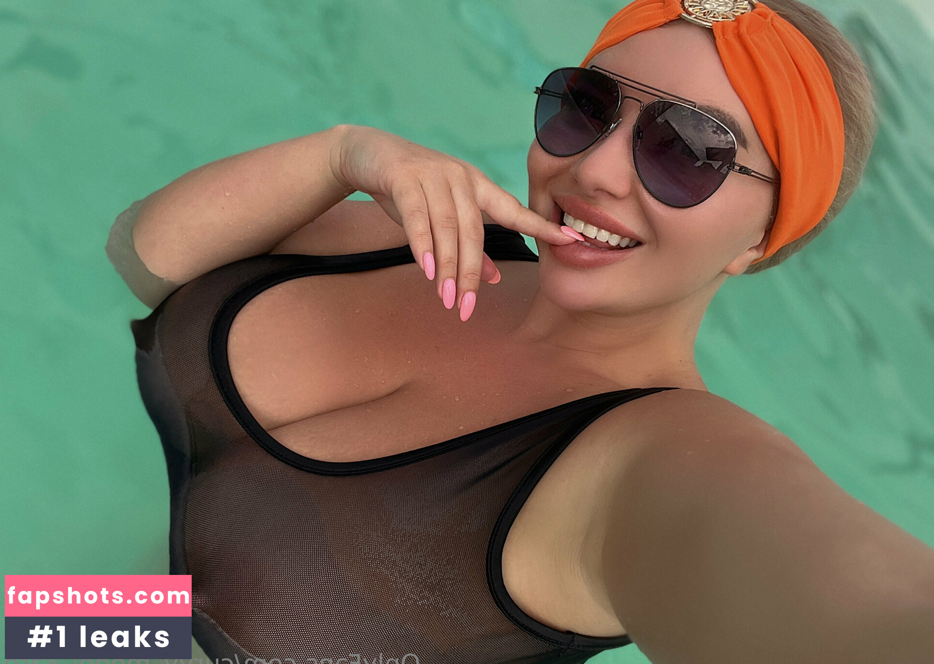 curvy_model_kate gallery photo #44