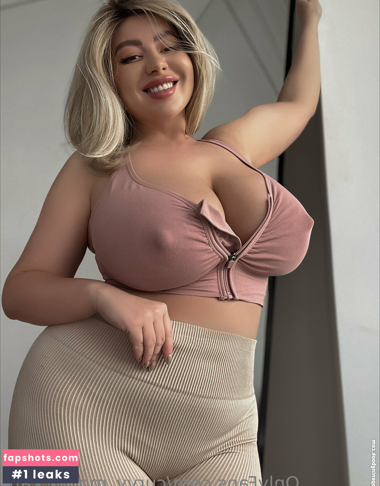 curvy_model_kate gallery photo #86