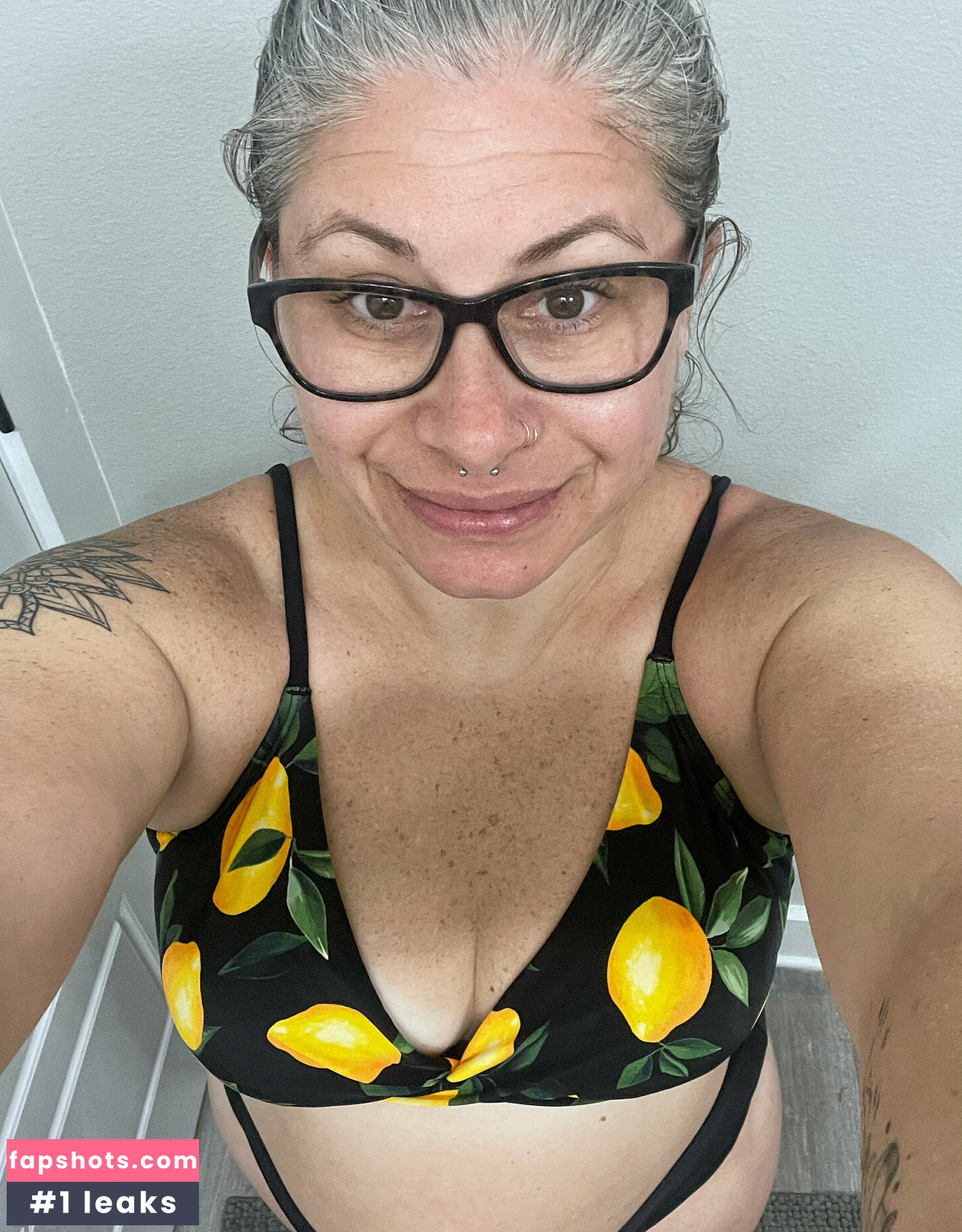 curvy4urpleasure gallery photo #14