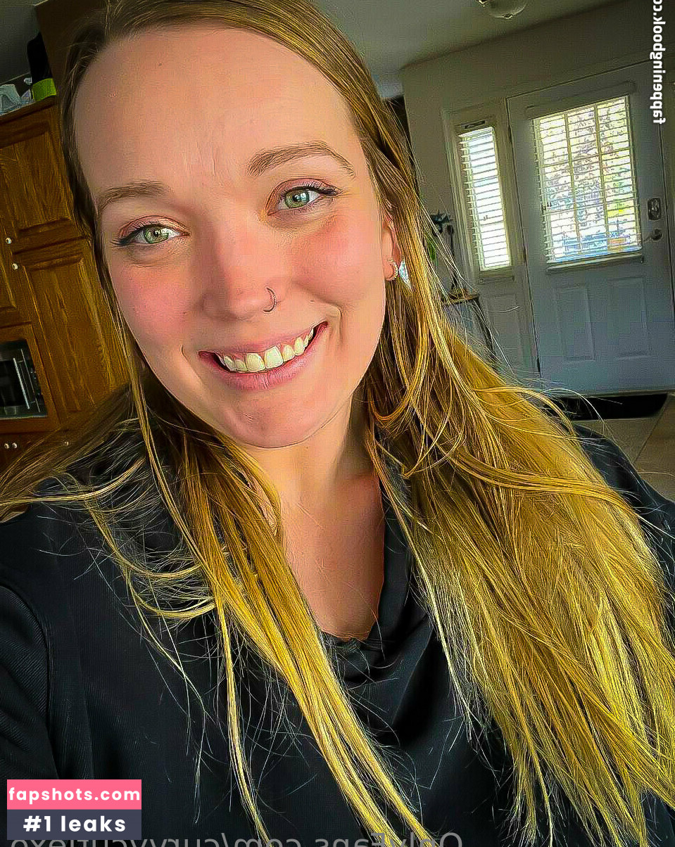 curvycutiexo gallery photo #40