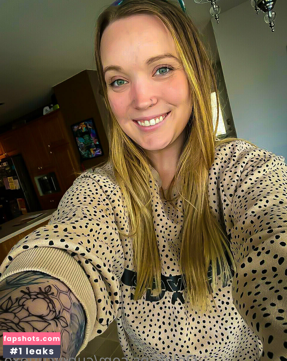 curvycutiexo gallery photo #63