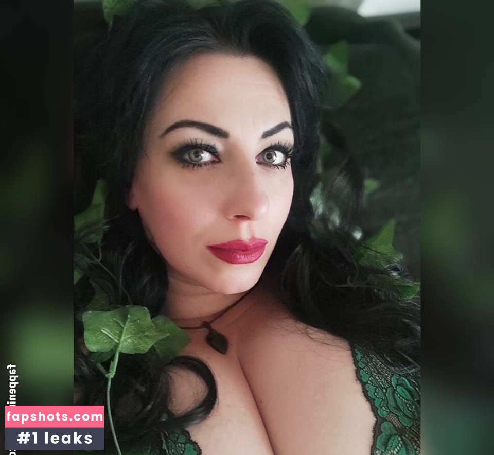 curvyemeraldwitch Nacktheit OnlyFans Fotos #6 - Fapshots