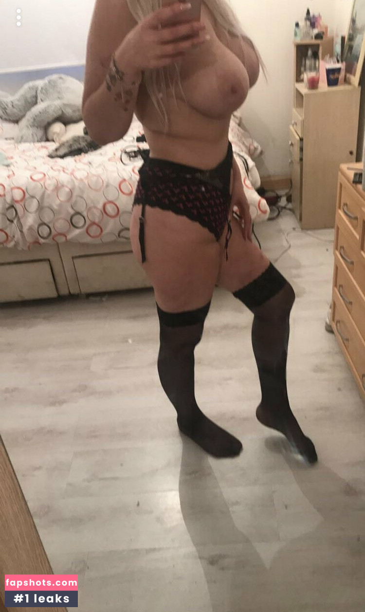 Curvygal Aberdeen nude babe gallery