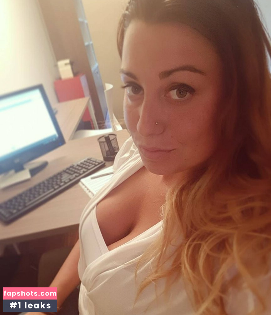 curvygirl89 nude babe gallery