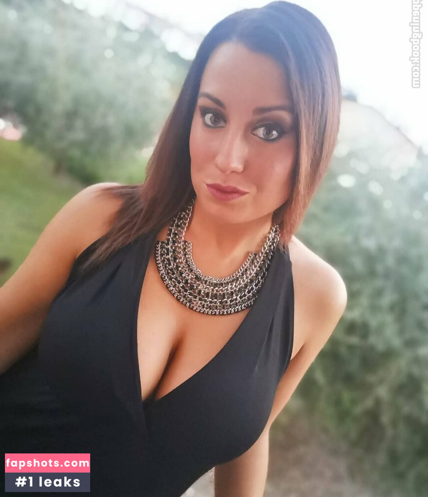 curvygirl89 gallery photo #26