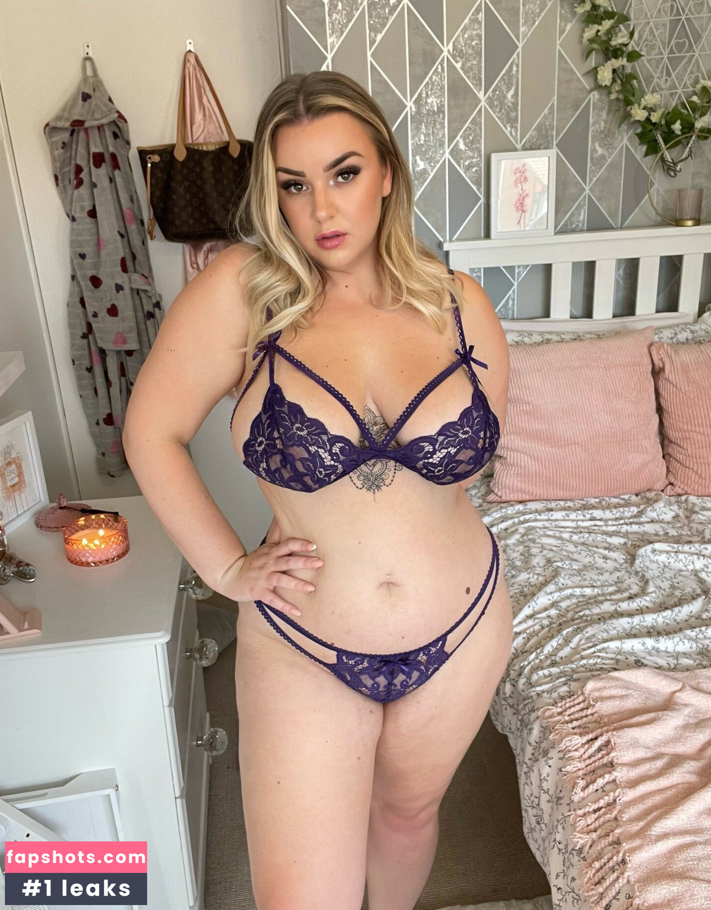 curvygirllou Nude Leaks OnlyFans Photos #19 - LeakJerk
