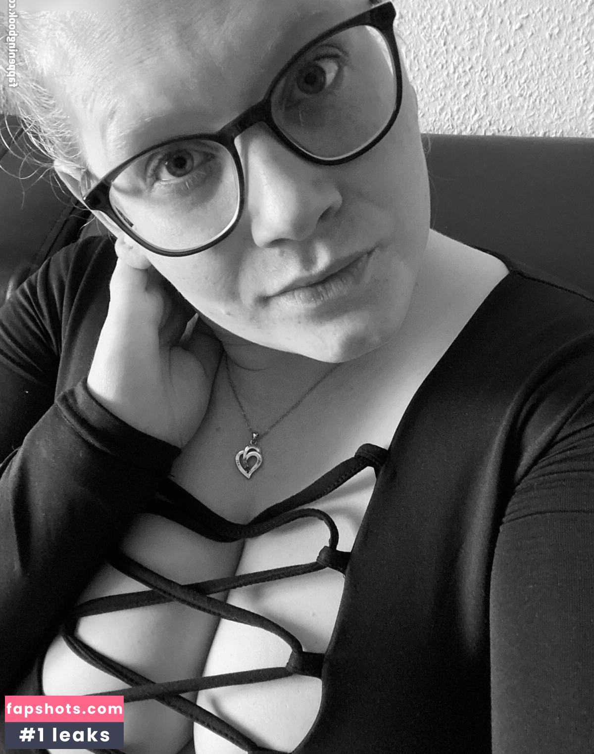 CurvyLeo93 Nahé úniky fotek pouze od fanoušků #34 - Fapshots