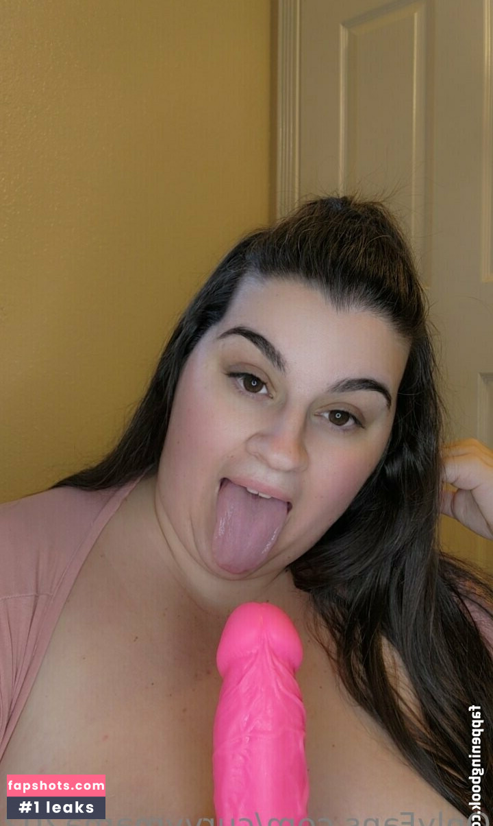 curvymama2020 gallery photo #88