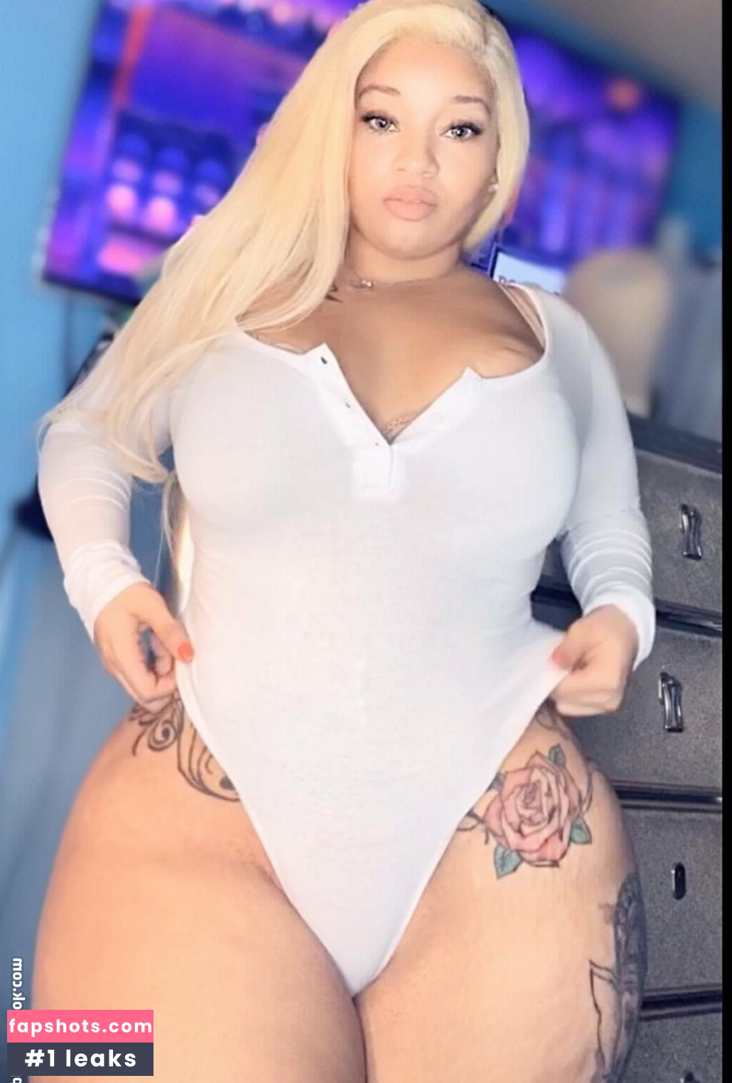 Curvyrb gallery photo #12