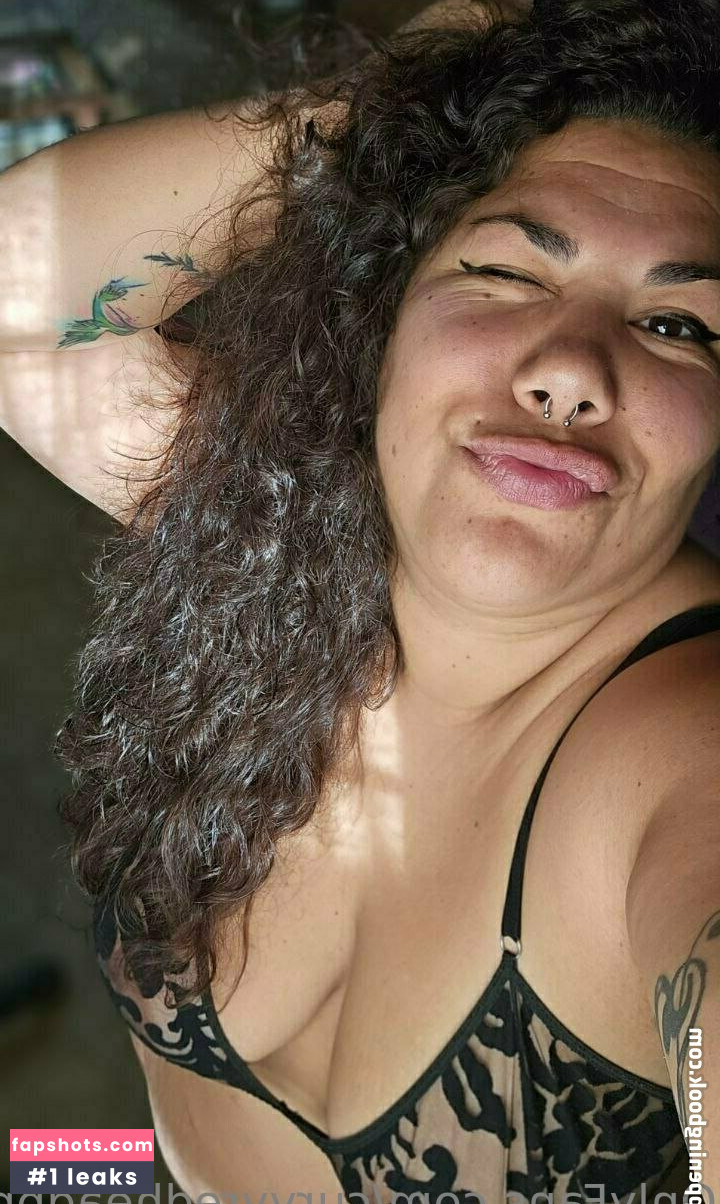 curvyredheadpromo gallery photo #3