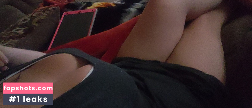 curvyscorpio Nude Leaks OnlyFans - Fapshots