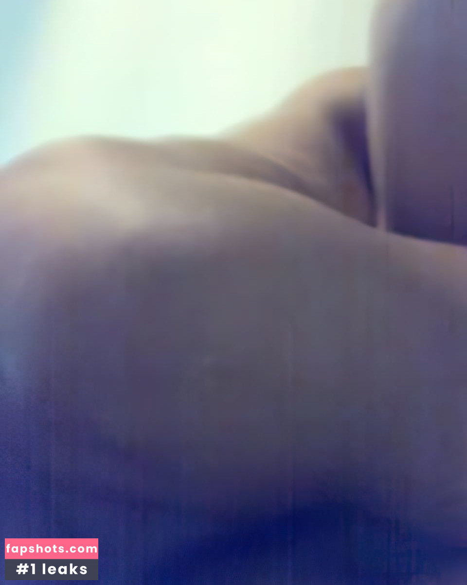 Cut Tari gallery photo #45