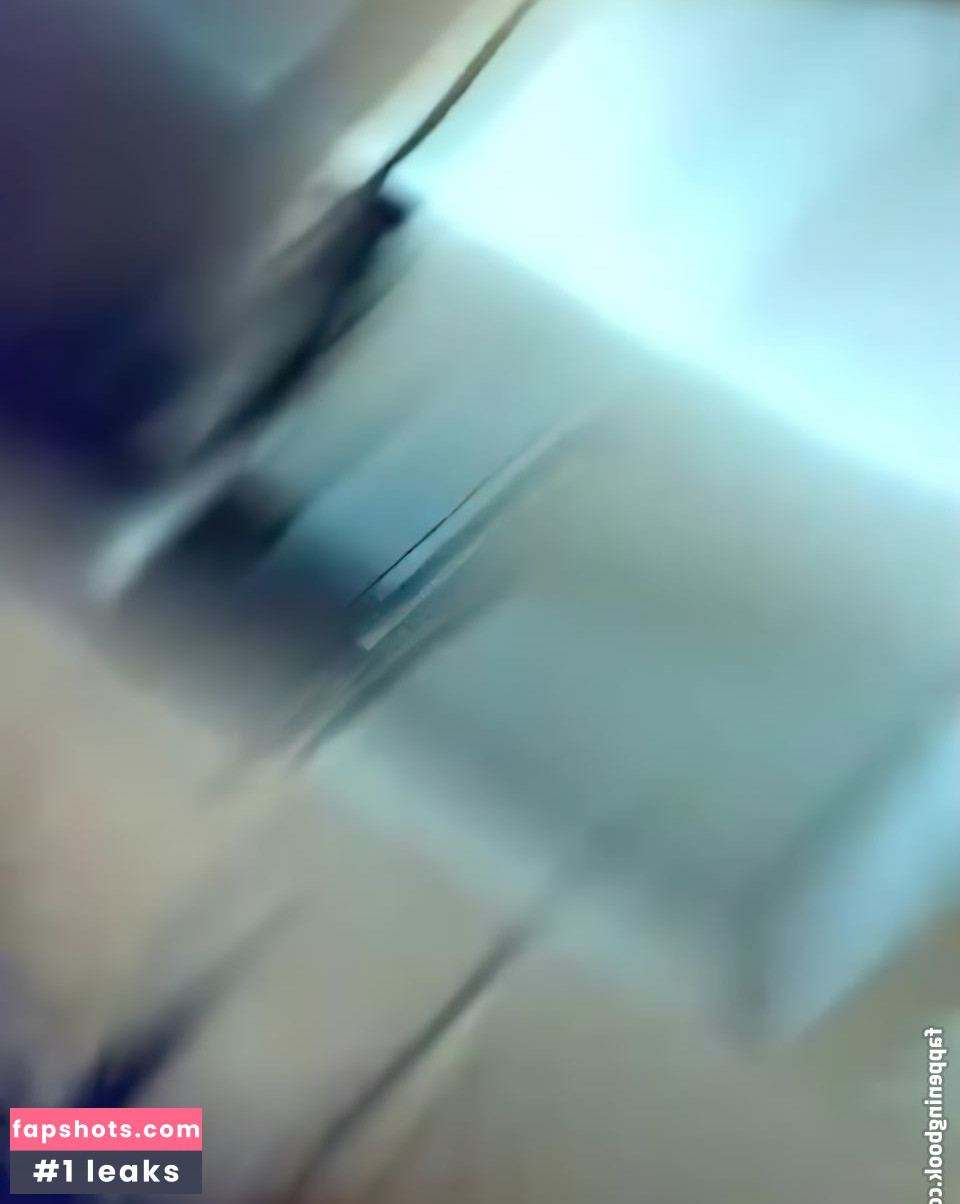 Cut Tari gallery photo #54