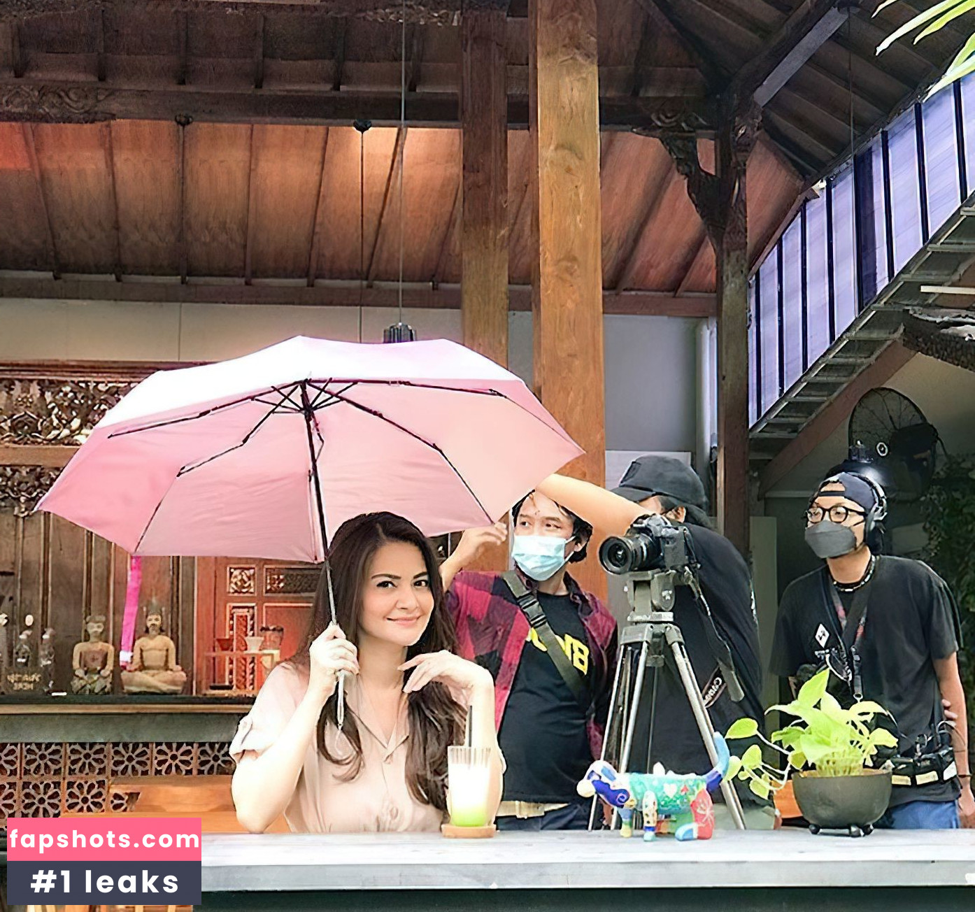 Cut Tari gallery photo #9