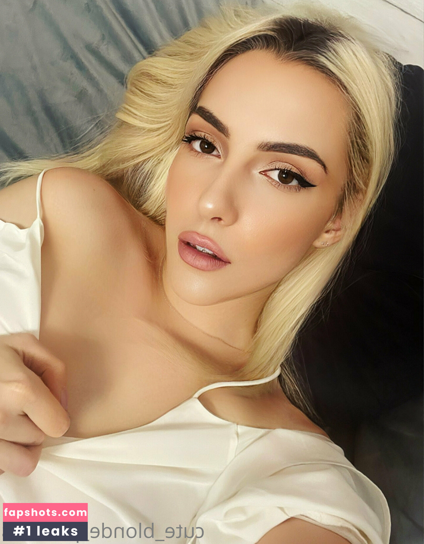 cute_blonde_princess gallery photo #42