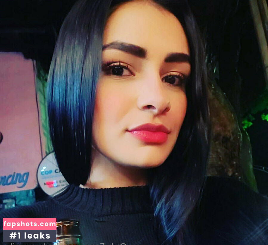 cutecamila gallery photo #8