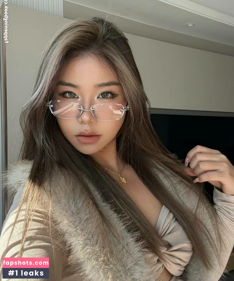 Cutelucia gallery photo #19