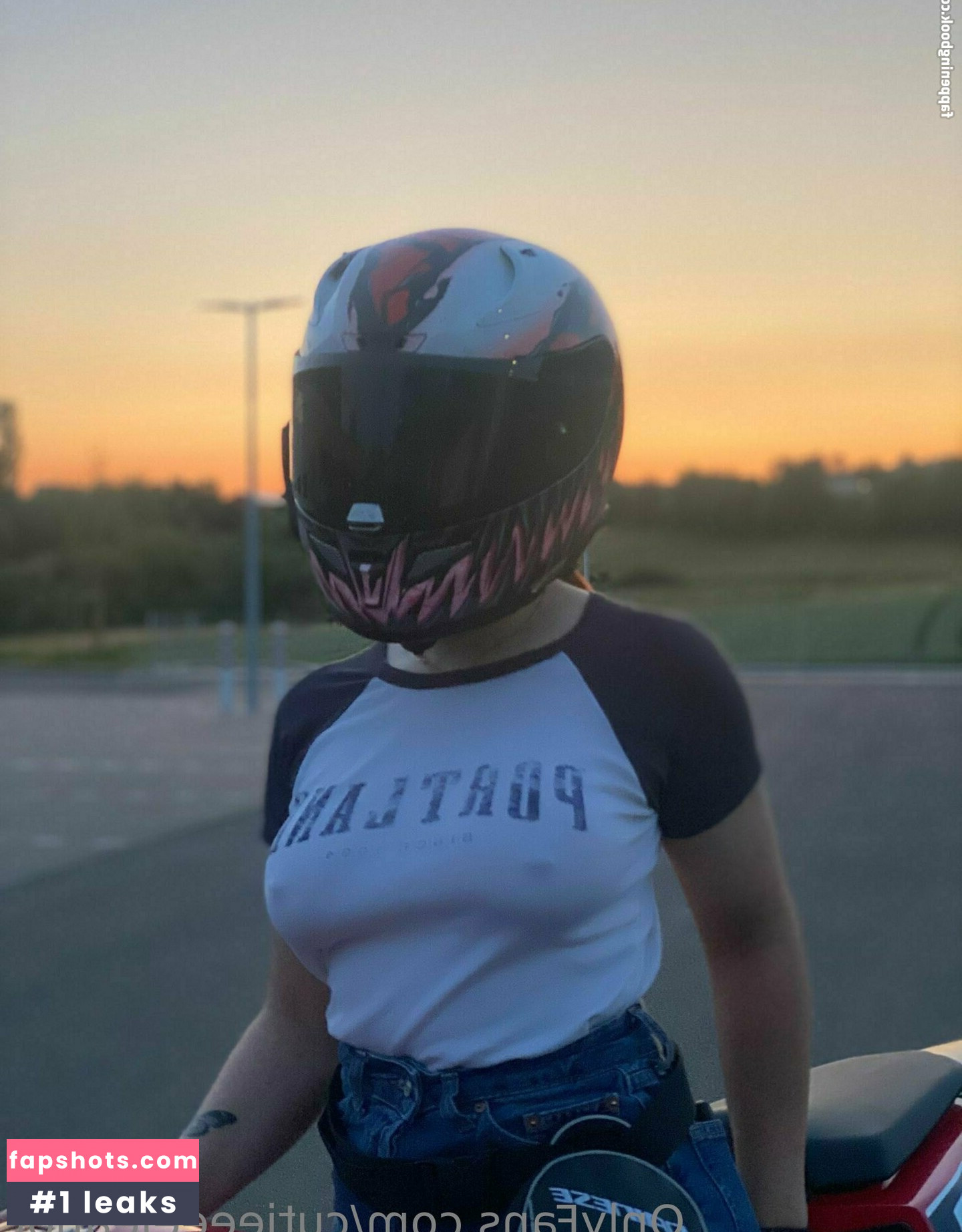 cutieeeeleanor gallery photo #25