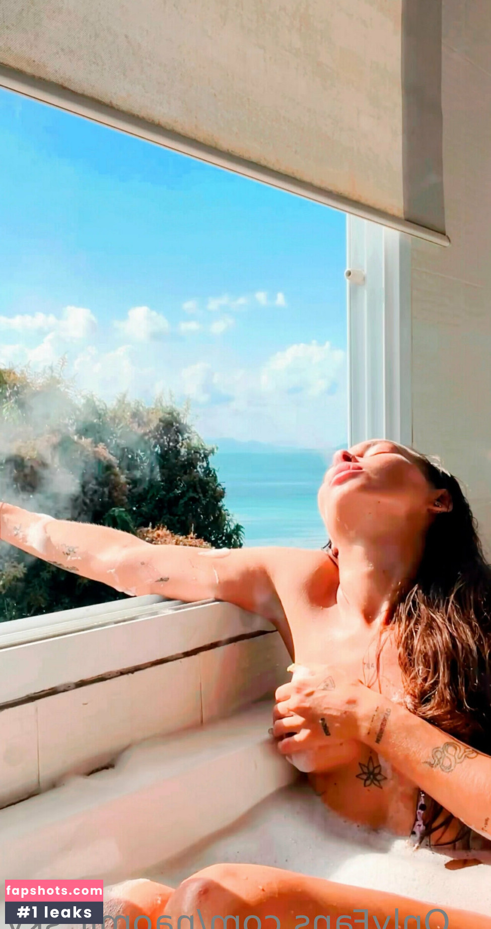 cutienaomi nude babe gallery