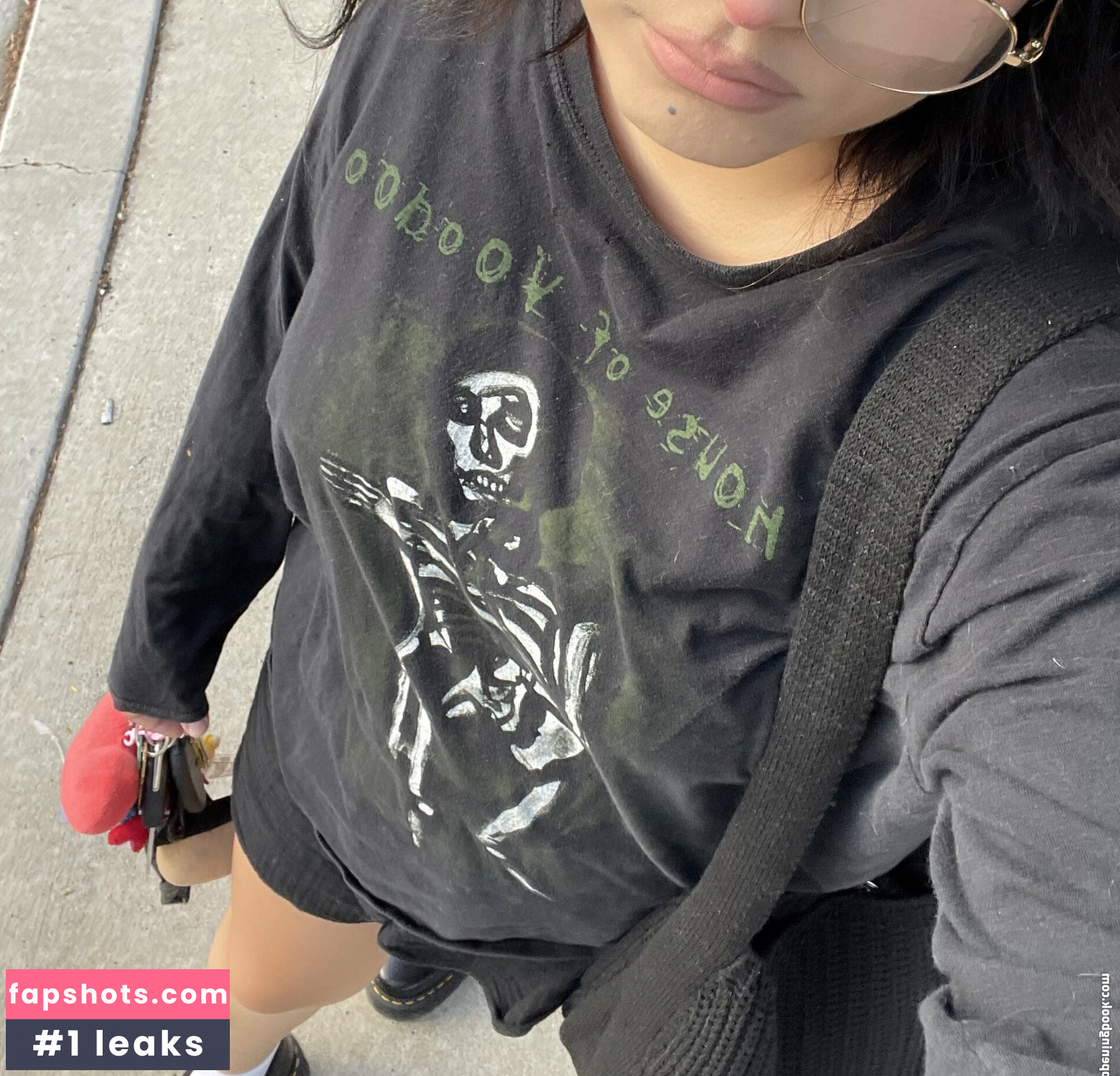 Cvnela nude babe gallery