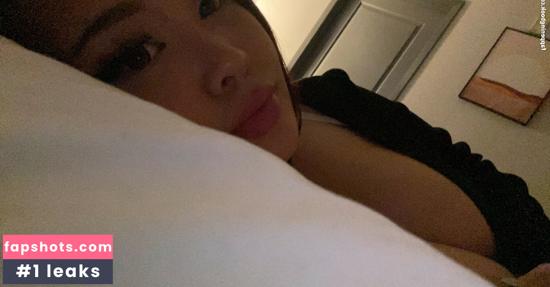 cwuddlemeplz nude babe gallery