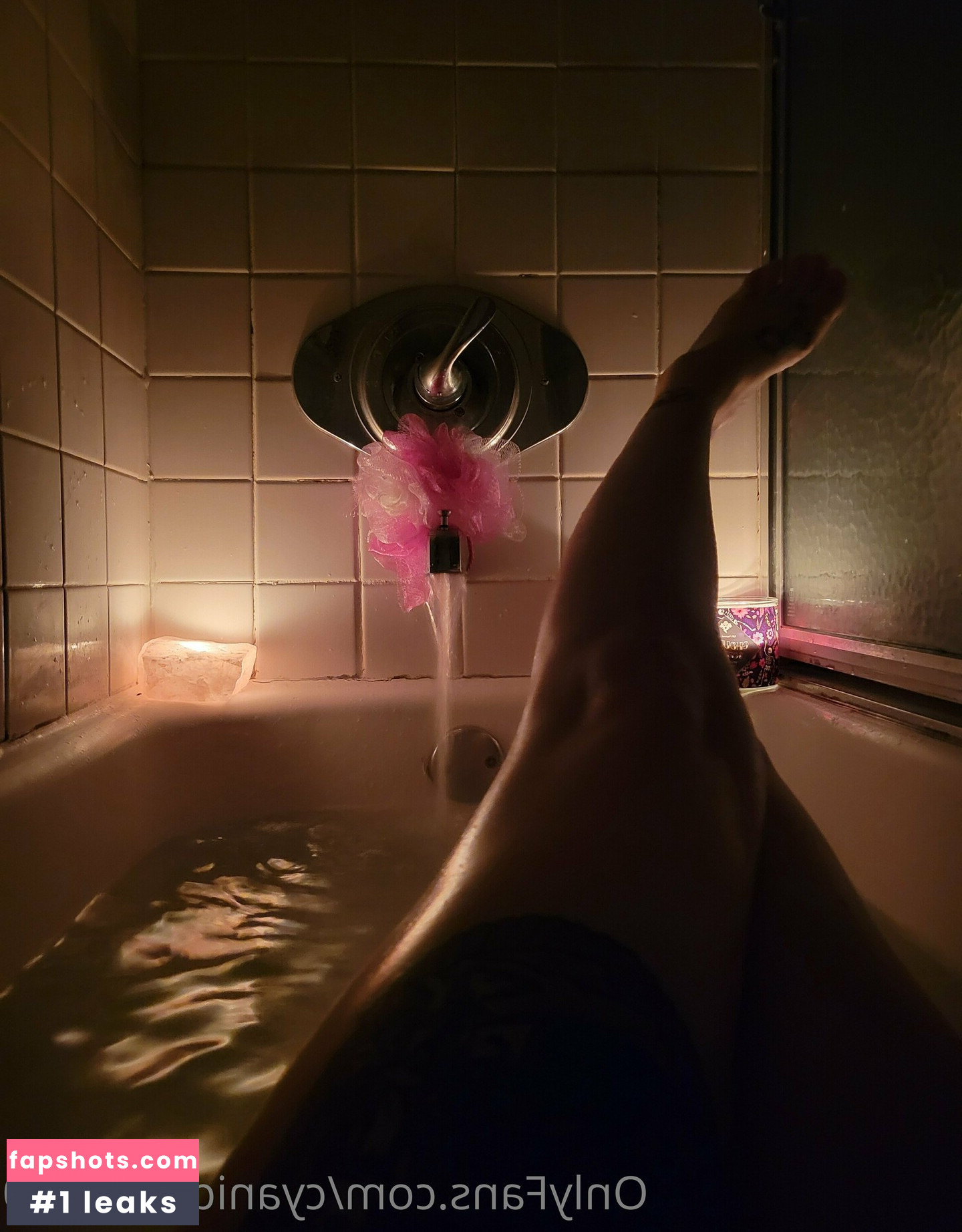 cyanidekiss420 gallery photo #2