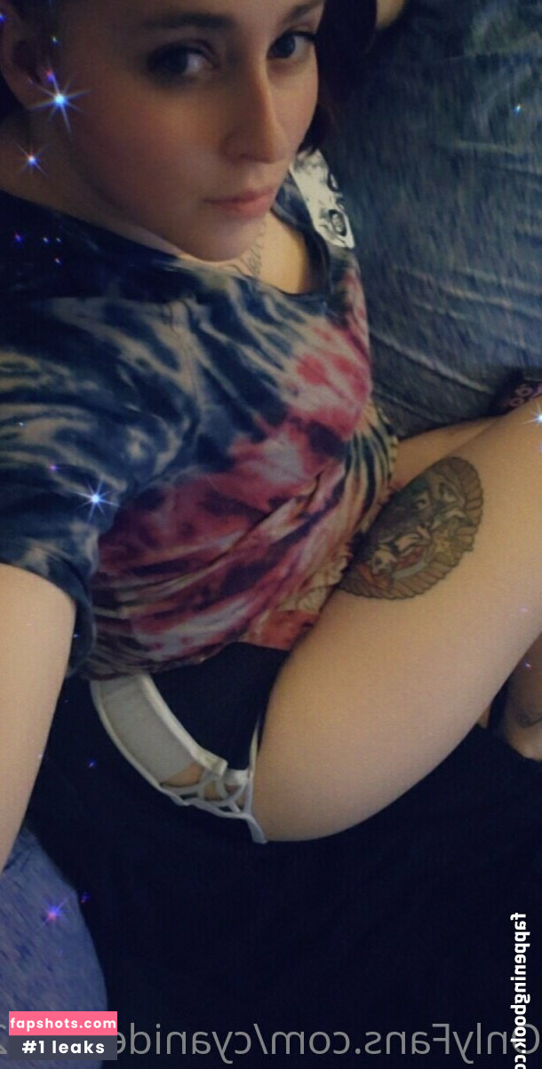 cyanidekiss420 gallery photo #7