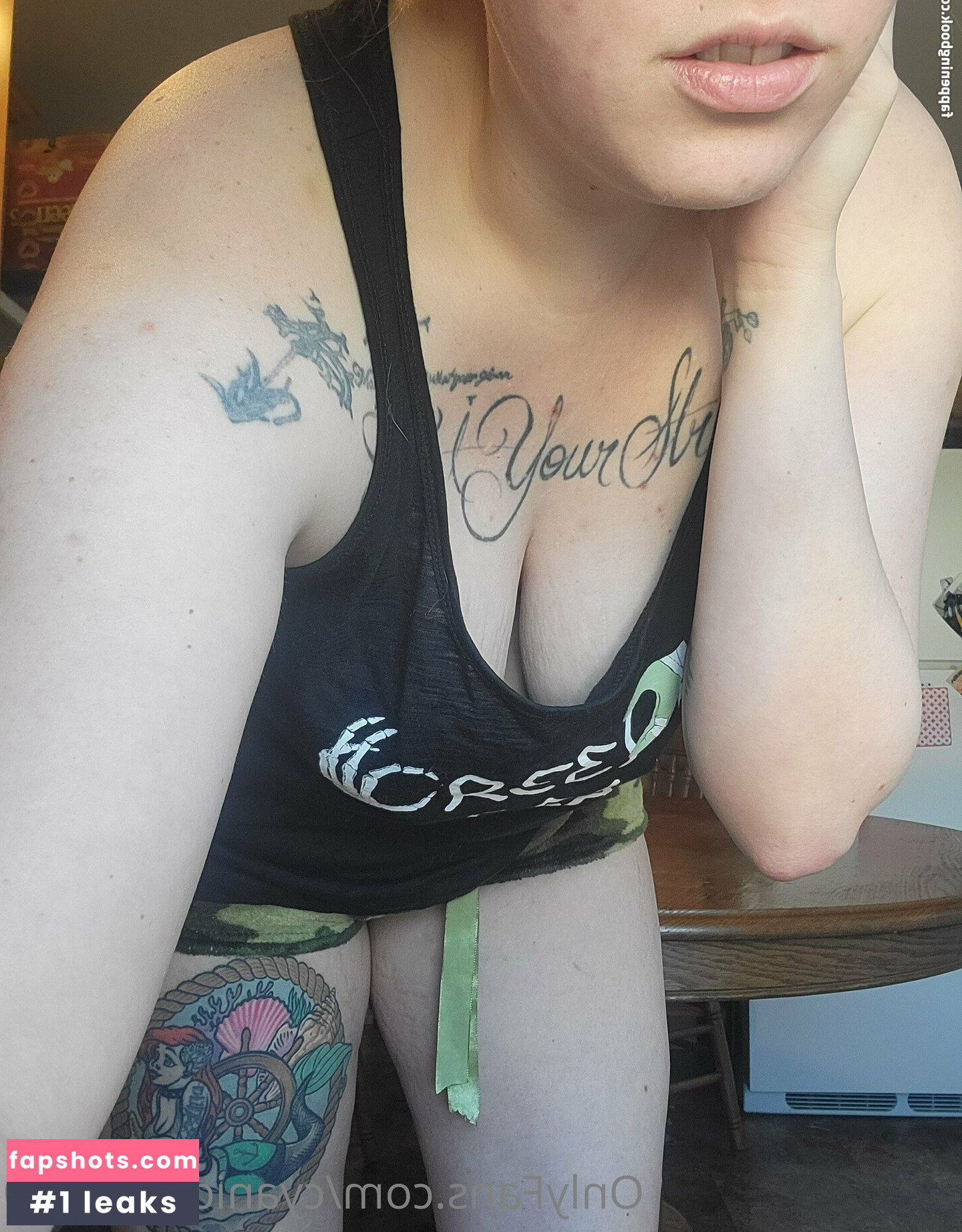 cyanidekiss420 nude babe gallery