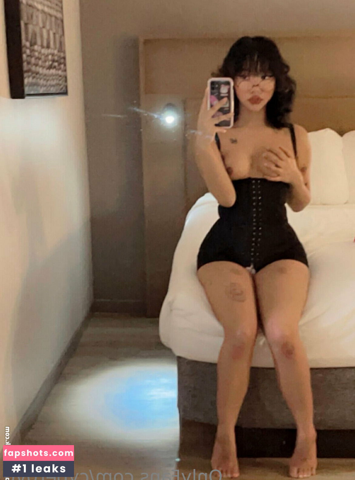 cyber0v0 gallery photo #16