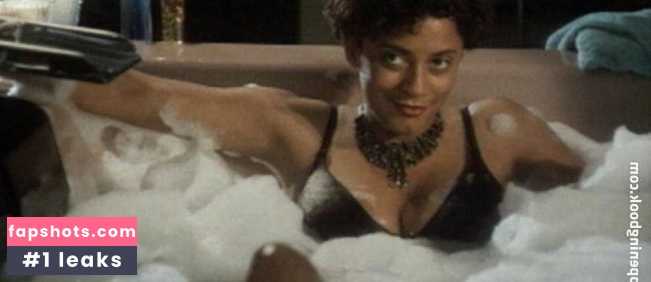 Cynda Williams gallery photo #43