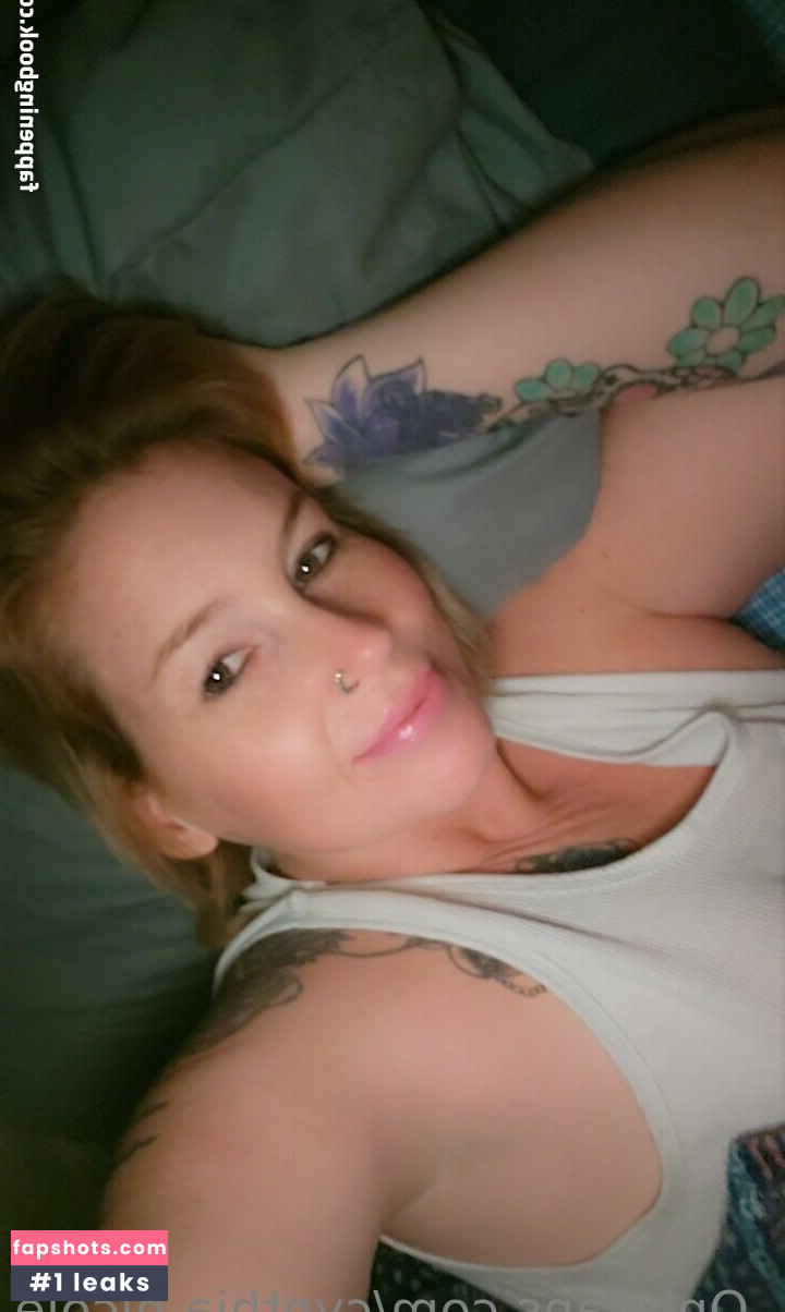 cynthia.nicole gallery photo #11