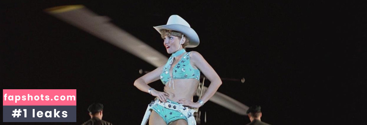 Cynthia Wood gallery photo #7