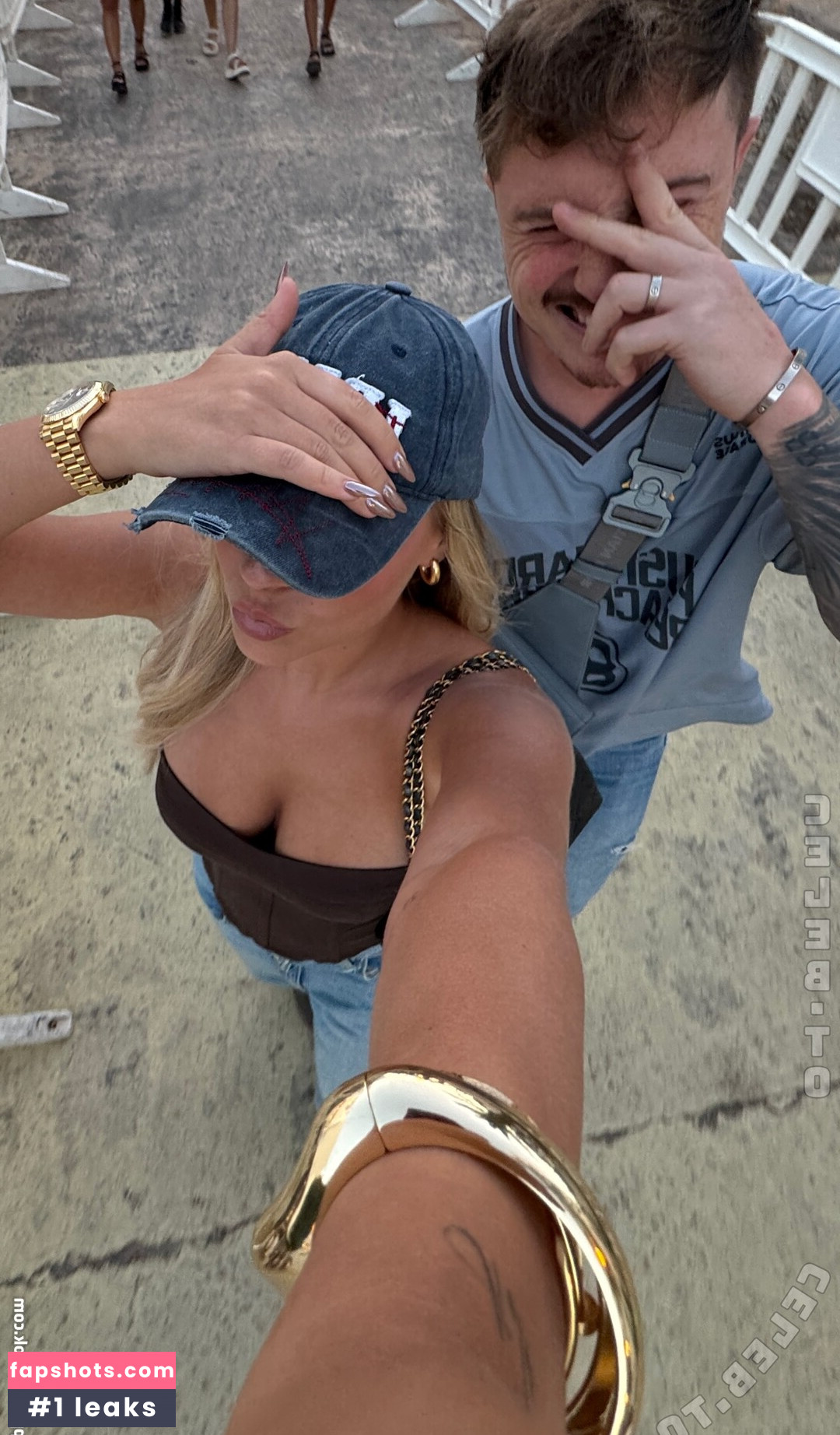 Dagi Bee gallery photo #2