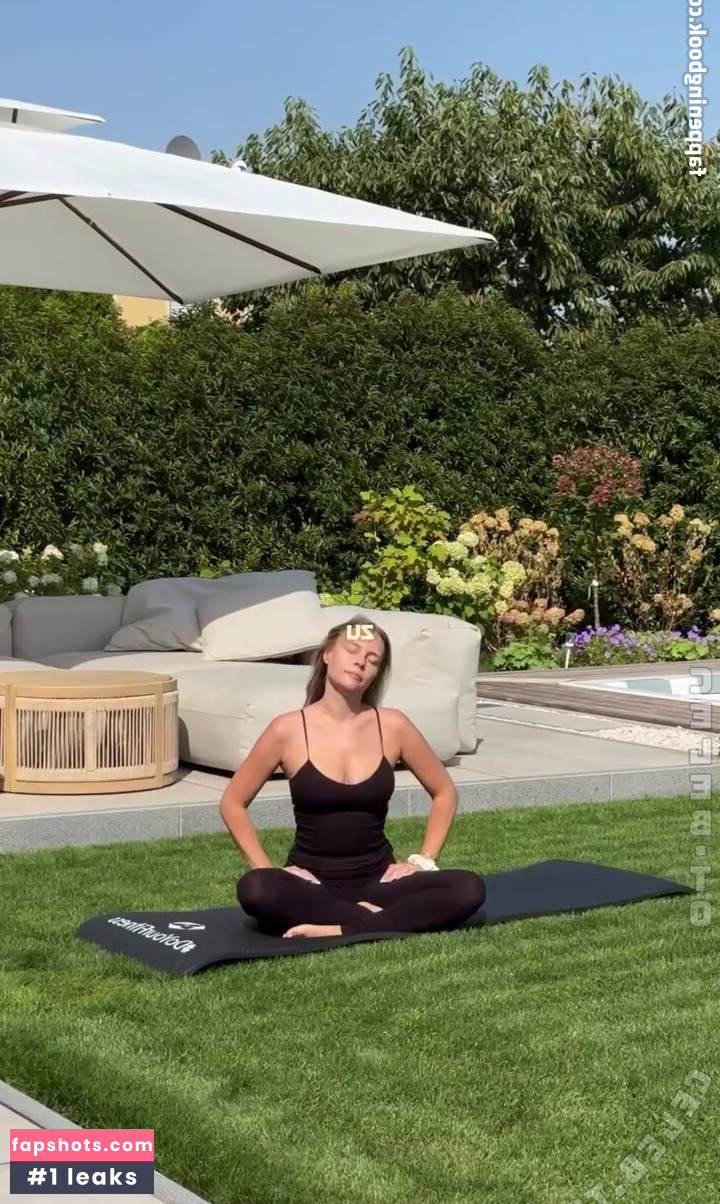 Dagi Bee gallery photo #23